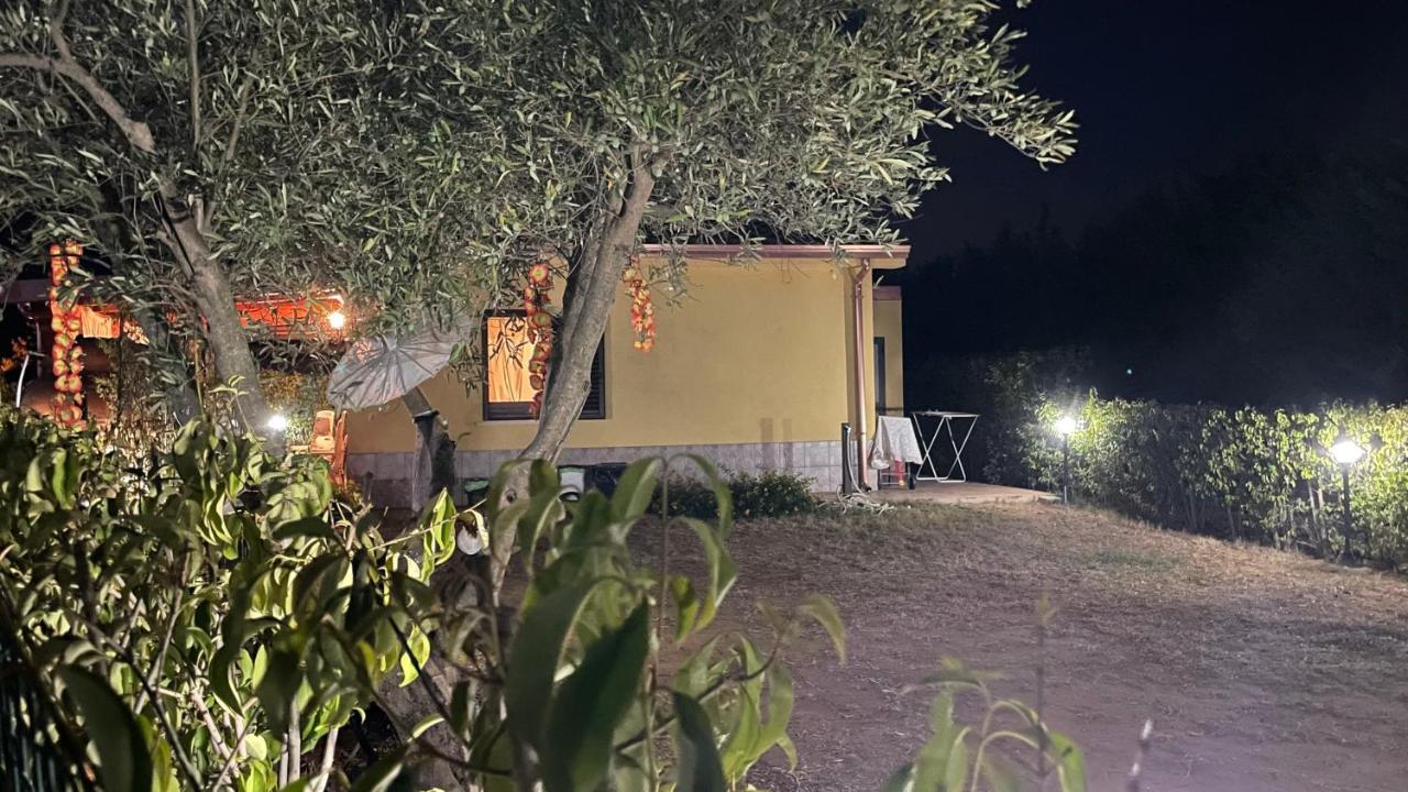 Casa Malo' Villa Ovile la Marinella Ngoại thất bức ảnh