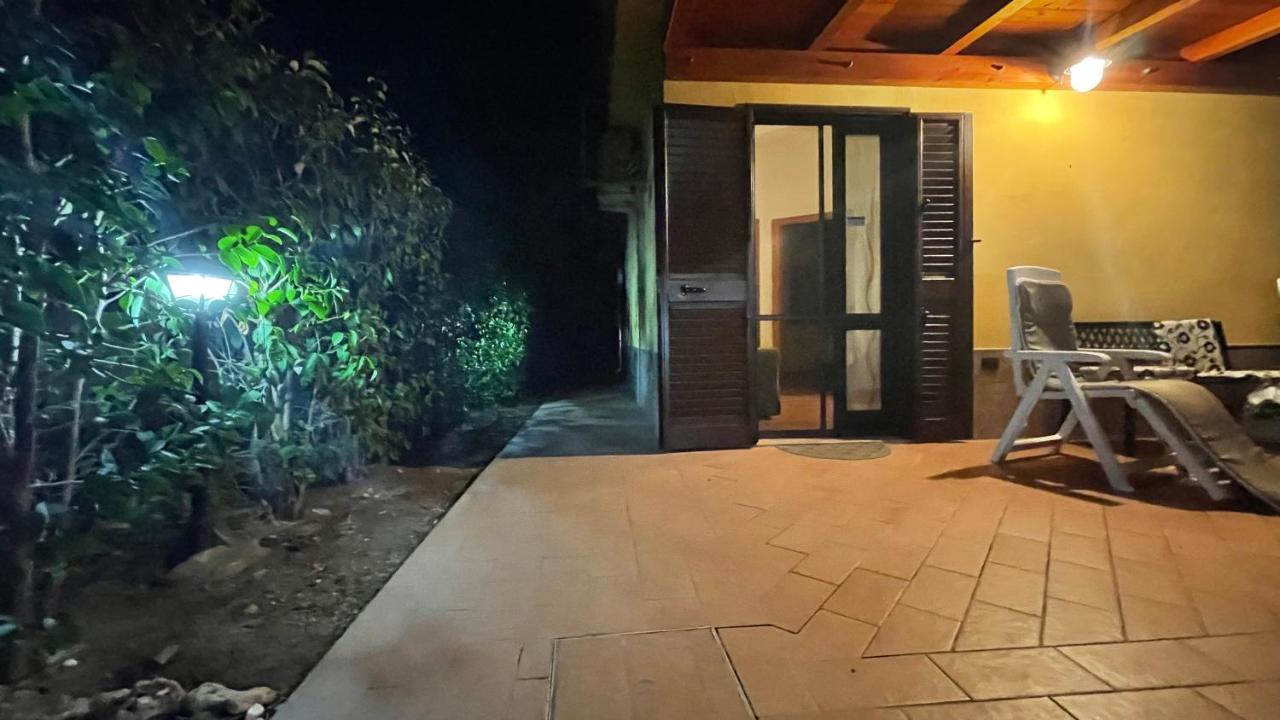 Casa Malo' Villa Ovile la Marinella Ngoại thất bức ảnh